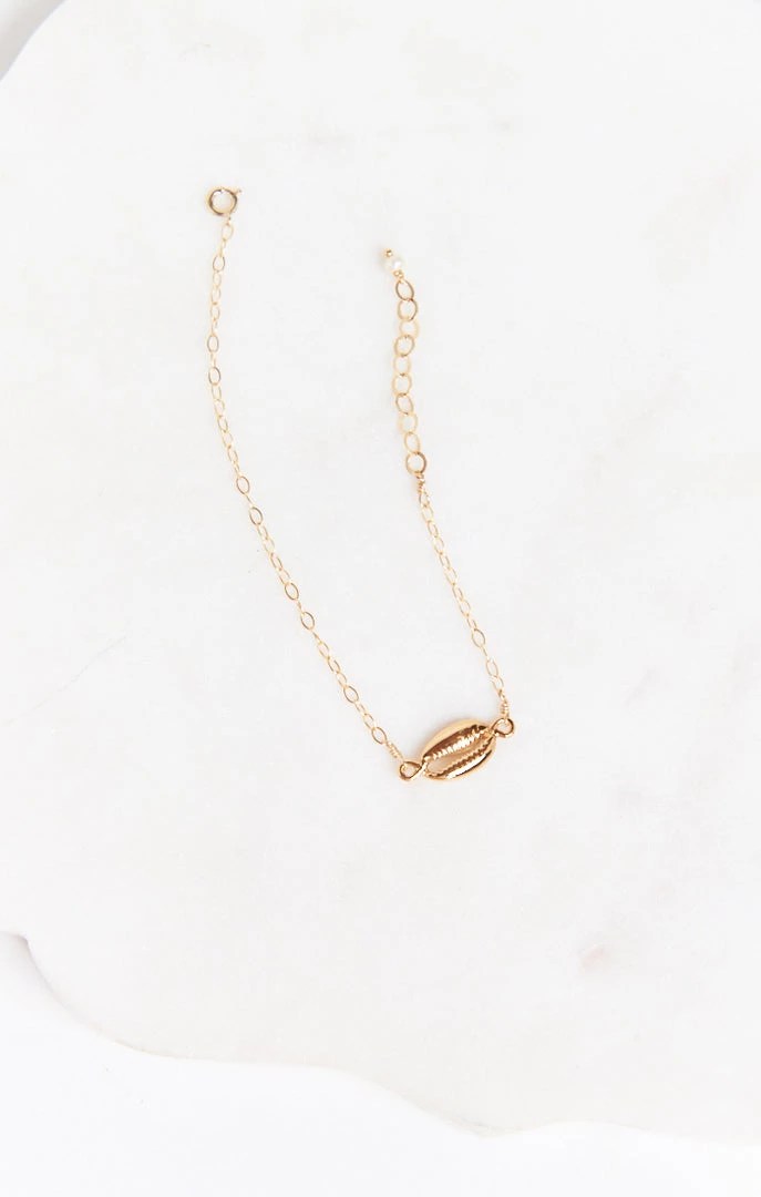 Show Me Your Mumu Accessories Ki.ele Jewelry Ocean Cowrie Shell Anklet ~ 14K Gold 7 Show Me Your Mumu Accessories Ki.ele Jewelry Ocean Cowrie Shell Anklet ~ 14K Gold