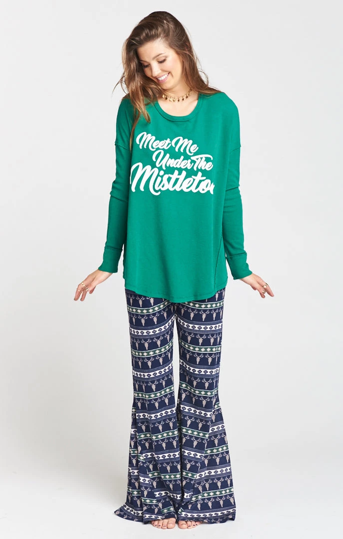 Show Me Your Mumu Bosco Ski Top ~ Mistletoe Graphic Tops 6 Show Me Your Mumu Bosco Ski Top ~ Mistletoe Graphic Tops
