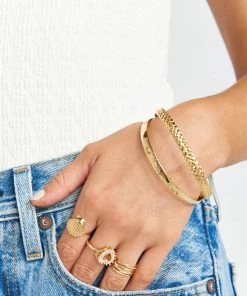 Show Me Your Mumu Vanessa Mooney The Finesse Bangle ~ Gold