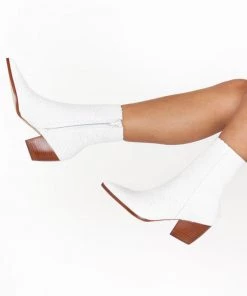 Show Me Your Mumu Accessories Matisse Caty Bootie ~ White Snake