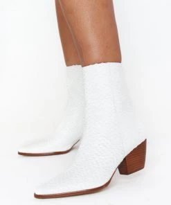 Show Me Your Mumu Accessories Matisse Caty Bootie ~ White Snake