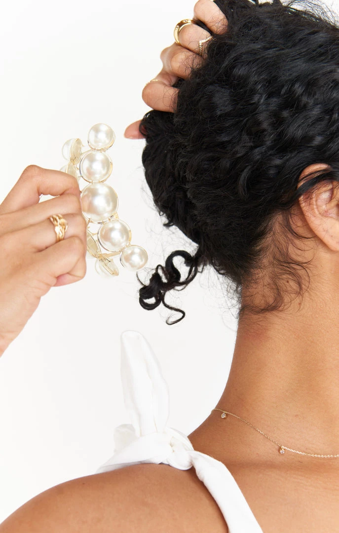 Show Me Your Mumu New Mu Lucille Pearl Hair Clip ~ White 4 Show Me Your Mumu New Mu Lucille Pearl Hair Clip ~ White