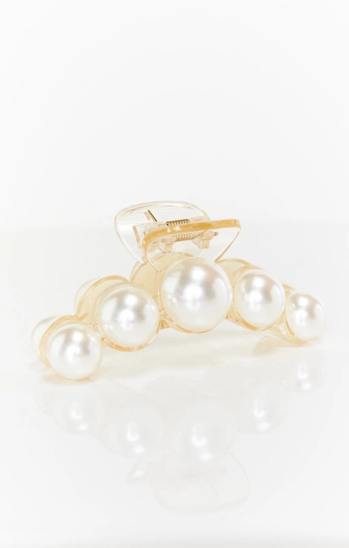 Show Me Your Mumu New Mu Lucille Pearl Hair Clip ~ White 3 Show Me Your Mumu New Mu Lucille Pearl Hair Clip ~ White