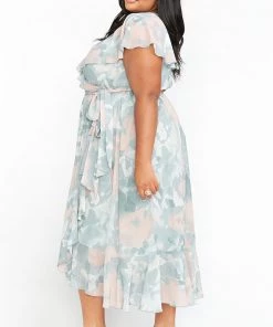 Show Me Your Mumu Dresses Jess Ruffle Midi Dress ~ Sage I Do Floral