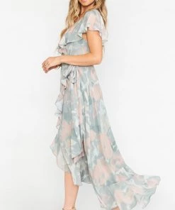 Show Me Your Mumu Dresses Jess Ruffle Midi Dress ~ Sage I Do Floral