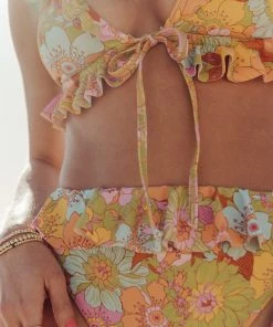 Show Me Your Mumu Carolina Ruffle Top ~ Groovy Blooms New Mu 11 Show Me Your Mumu Carolina Ruffle Top ~ Groovy Blooms New Mu