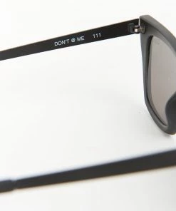 Show Me Your Mumu Quay Australia Don't At Me Sunglasses ~ Black/Smoke