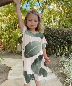 Show Me Your Mumu Little Hana Trumu ~ Queen Palms 10 Show Me Your Mumu Little Hana Trumu ~ Queen Palms