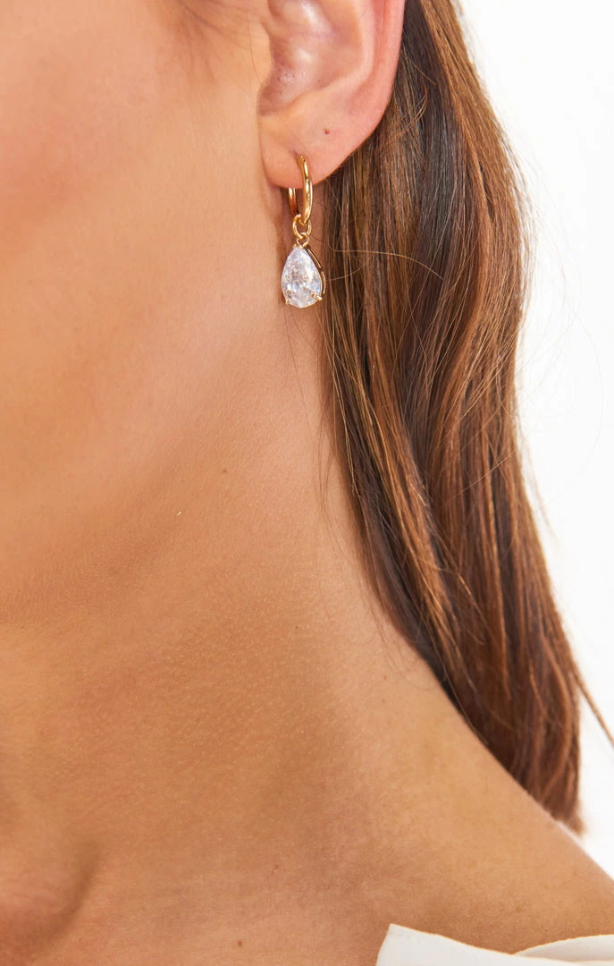 Show Me Your Mumu Vanessa Mooney Isabella Diamond Hoops ~ Gold 3 Show Me Your Mumu Vanessa Mooney Isabella Diamond Hoops ~ Gold