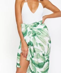 Show Me Your Mumu Kiran Sarong ~ Palmtini