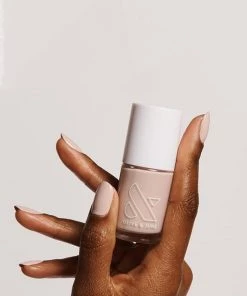 Show Me Your Mumu Olive & June Nail Polish ~ Show Me The Ring