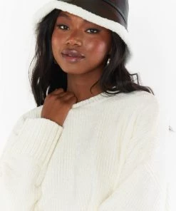 Show Me Your Mumu New Mu Shearling Lined Bucket Hat ~ Black 6 Show Me Your Mumu New Mu Shearling Lined Bucket Hat ~ Black