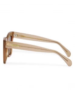 Show Me Your Mumu Banbè Eyewear The Teigen Sunglasses ~ Amber Fade