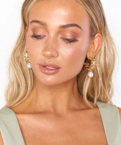 Show Me Your Mumu Zana Hoop Earrings ~ Gold Accessories