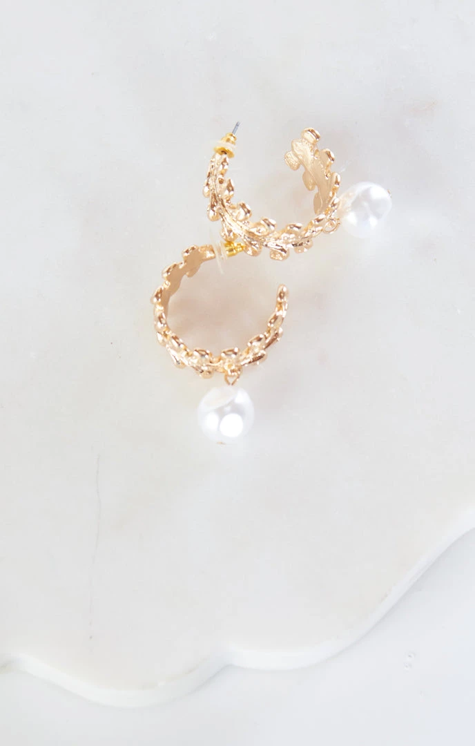 Show Me Your Mumu Zana Hoop Earrings ~ Gold Accessories 6 Show Me Your Mumu Zana Hoop Earrings ~ Gold Accessories