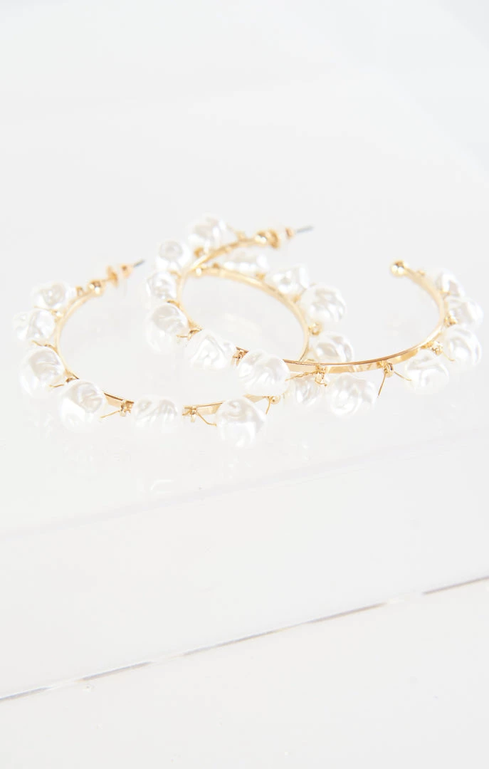 Show Me Your Mumu Sunrise Pearl Hoops ~ Gold 5 Show Me Your Mumu Sunrise Pearl Hoops ~ Gold