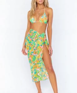 Show Me Your Mumu Kiran Sarong ~ Twiggy Tulips