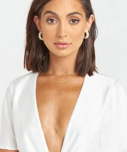 Show Me Your Mumu Louise Pearl Earrings ~ White