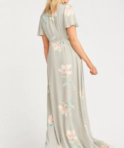 Show Me Your Mumu Noelle Flutter Wrap Dress ~ Lily Showers 8 Show Me Your Mumu Noelle Flutter Wrap Dress ~ Lily Showers
