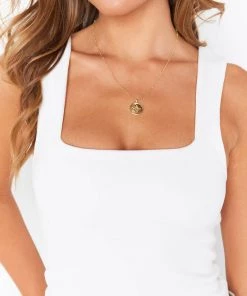 Show Me Your Mumu New Mu Gorjana Compass Coin Necklace ~ 18K Gold Plated 8 Show Me Your Mumu New Mu Gorjana Compass Coin Necklace ~ 18K Gold Plated