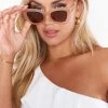Show Me Your Mumu Banbè Eyewear The Bardot Sunglasses ~ Honey 1 Show Me Your Mumu Banbè Eyewear The Bardot Sunglasses ~ Honey