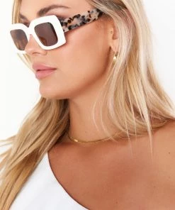 Show Me Your Mumu Banbè Eyewear The Kendall Sunglasses ~ Ivory & Blonde Tort
