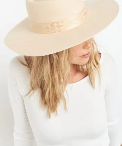 Show Me Your Mumu Lack Of Color Juno Boater ~ Cream