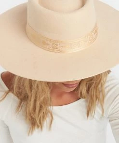 Show Me Your Mumu Lack Of Color Juno Boater ~ Cream