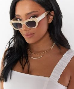 Show Me Your Mumu Banbè Eyewear The Kerr Sunglasses ~ Pearl