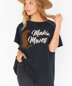Show Me Your Mumu Tops Airport Tee ~ Makin Moves Graphic
