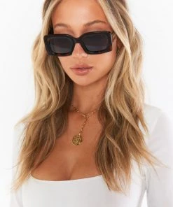 Show Me Your Mumu Banbè Eyewear Kendall Sunglasses ~ Tort Brown