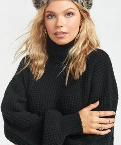 Show Me Your Mumu Accessories Annabella Fuzzy Beret ~ Leopard