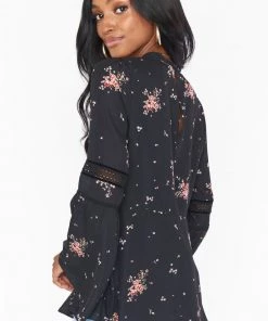 Show Me Your Mumu Lafayette Top ~ Dancing Floral Tops