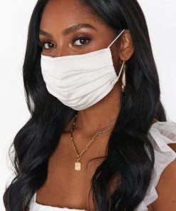 Show Me Your Mumu MU Mask ~ Ivory Pack